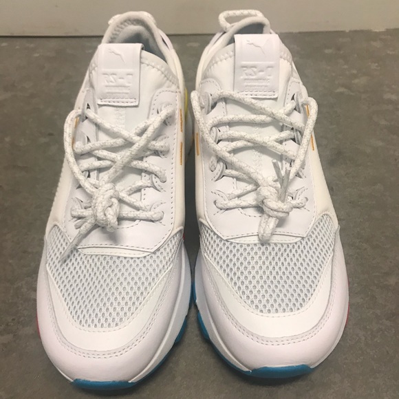 Never worn only to try on. - Picture 2 of 5